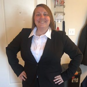 Meet your Posher, Jacqueline